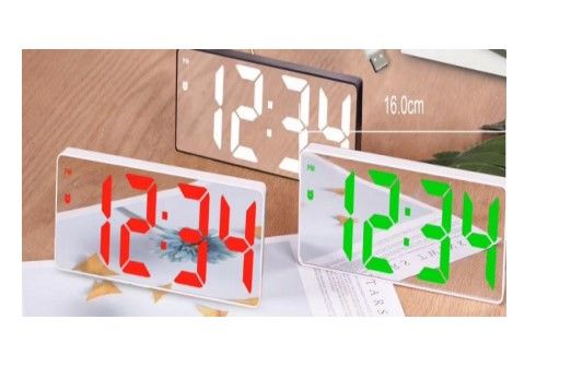 Led Işıklı Masa Saati