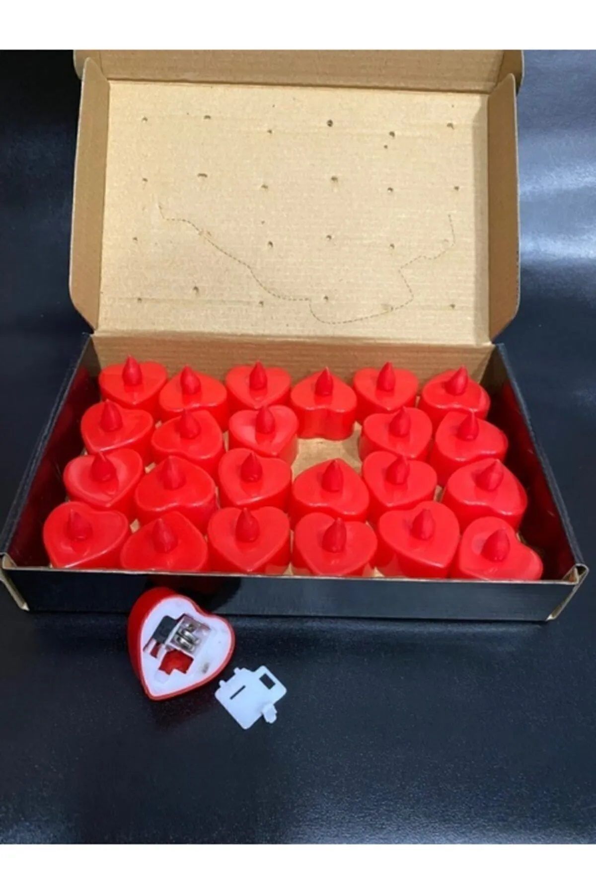 Kırmızı Kalpli Mum Pilli 24 Adet