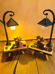 Sokak Lambası Altındaki Sevgili Çift Işıklı Biblo