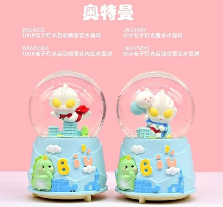 Işıklı Müzikli Püskürtmeli Büyük Boy Kar Küresi