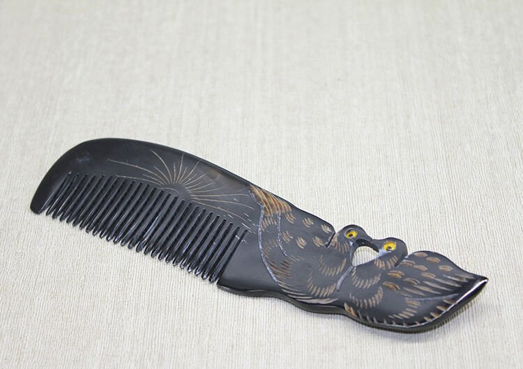 Kemik Tavuskuşu Tarak Model 4