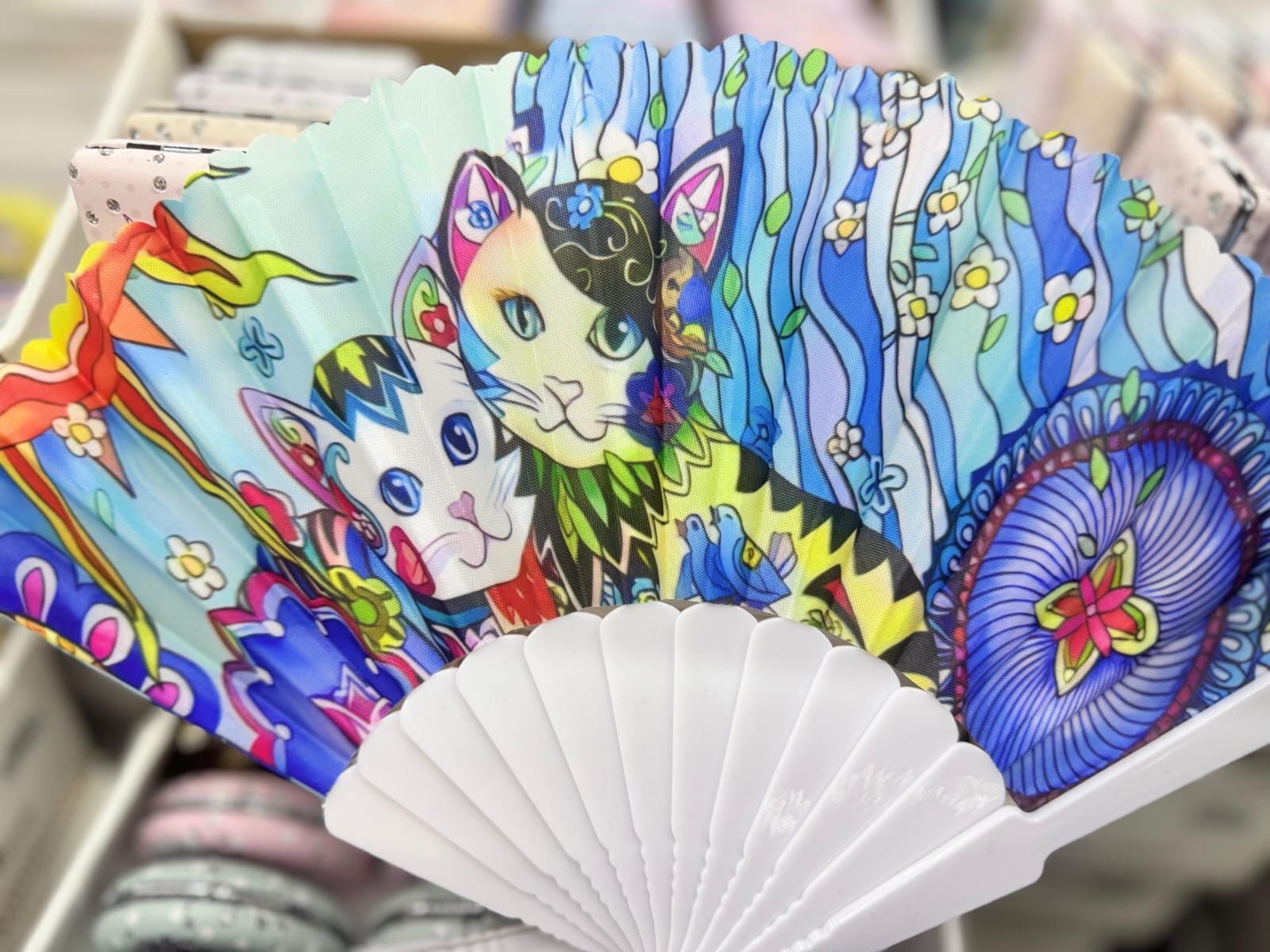 Plastik Kedi Tasarımlı Yelpaze