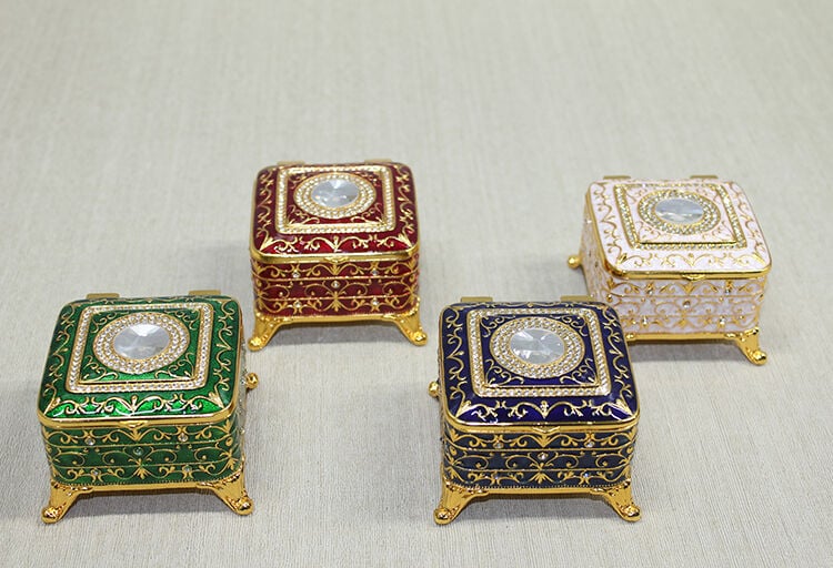 Swaroski Taşlı Kutu Alk4297