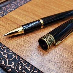 Siyah Kutulu Yaldız Desenli Metal Roller Kalem Seti