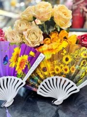 Plastik Desenli Yelpaze