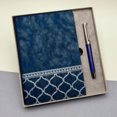 Kutulu Desenli Deri Defter Ve Metal Roller Kalem Set
