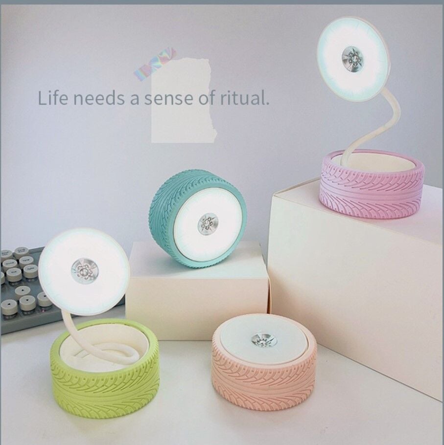 Tekerlek Şeklinde Şarjlı Masa Lambası