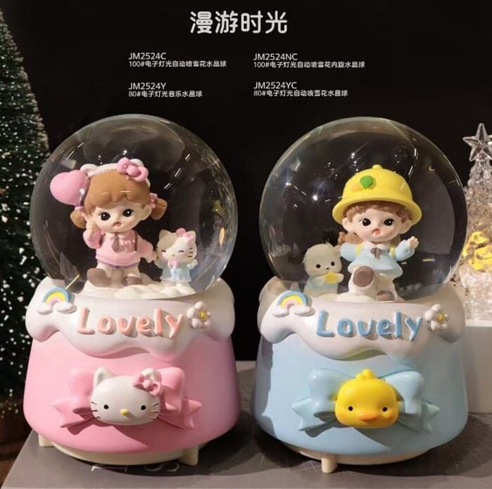 Işıklı Müzikli Püskürtmeli Büyük Boy Kar Küresi