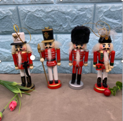 Kurşun Asker Ahşap Dekoratif Eşya 4'Lü Set 13 Cm