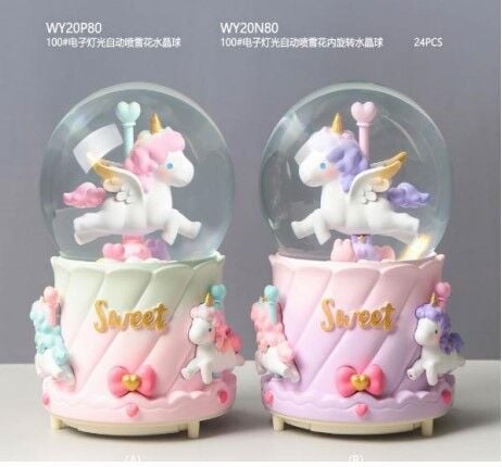 Unicorn Atı Işıklı Müzikli Püskürtmeli Büyük Boy Kar Küresi