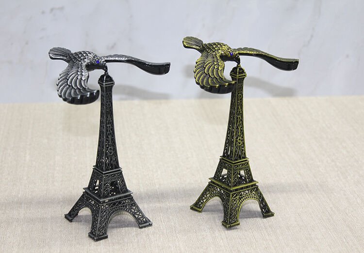 Kartallı Metal Eyfel Kulesi Model 1