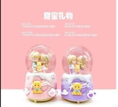 Işıklı Müzikli Püskürtmeli Büyük Boy Kar Küresi