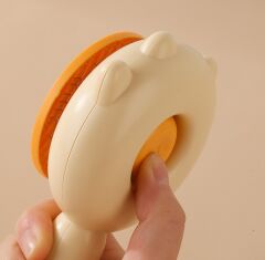 Pati Tasarımlı Otomatik Temizlenen Evcil Hayvan Tarağı