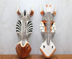 Ahşap Duvara Asmalı Maske Zebra