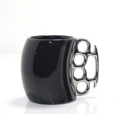 Porselen Muşta Tasarımlı Kupa Bardak Siyah