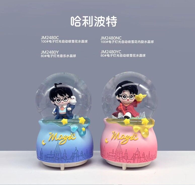 Işıklı Müzikli Orta Boy Kar Küresi