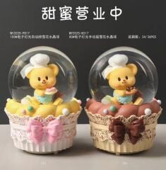 Işıklı Müzikli Püskürtmeli Büyük Boy Kar Küresi