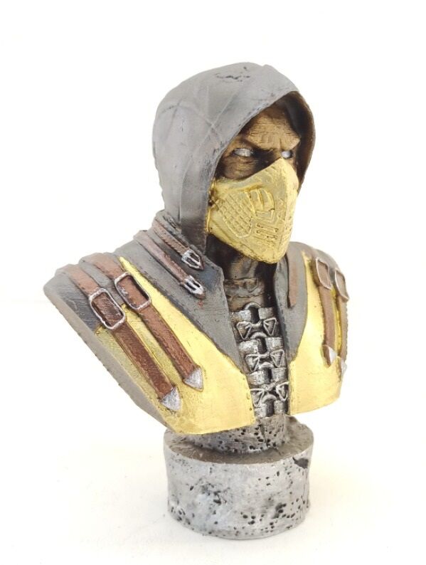 Polyester Scorpion Büst Küçük Boy