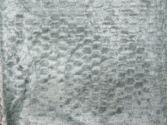 Kaymaz Tabanlı Kabartmalı Peluş Çok Amaçlı Örtü