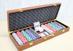 Deri Çantalı 500 Chip Ve 2 Adet İskambil Kağitına Sahip Poker Oyunu Alk4231