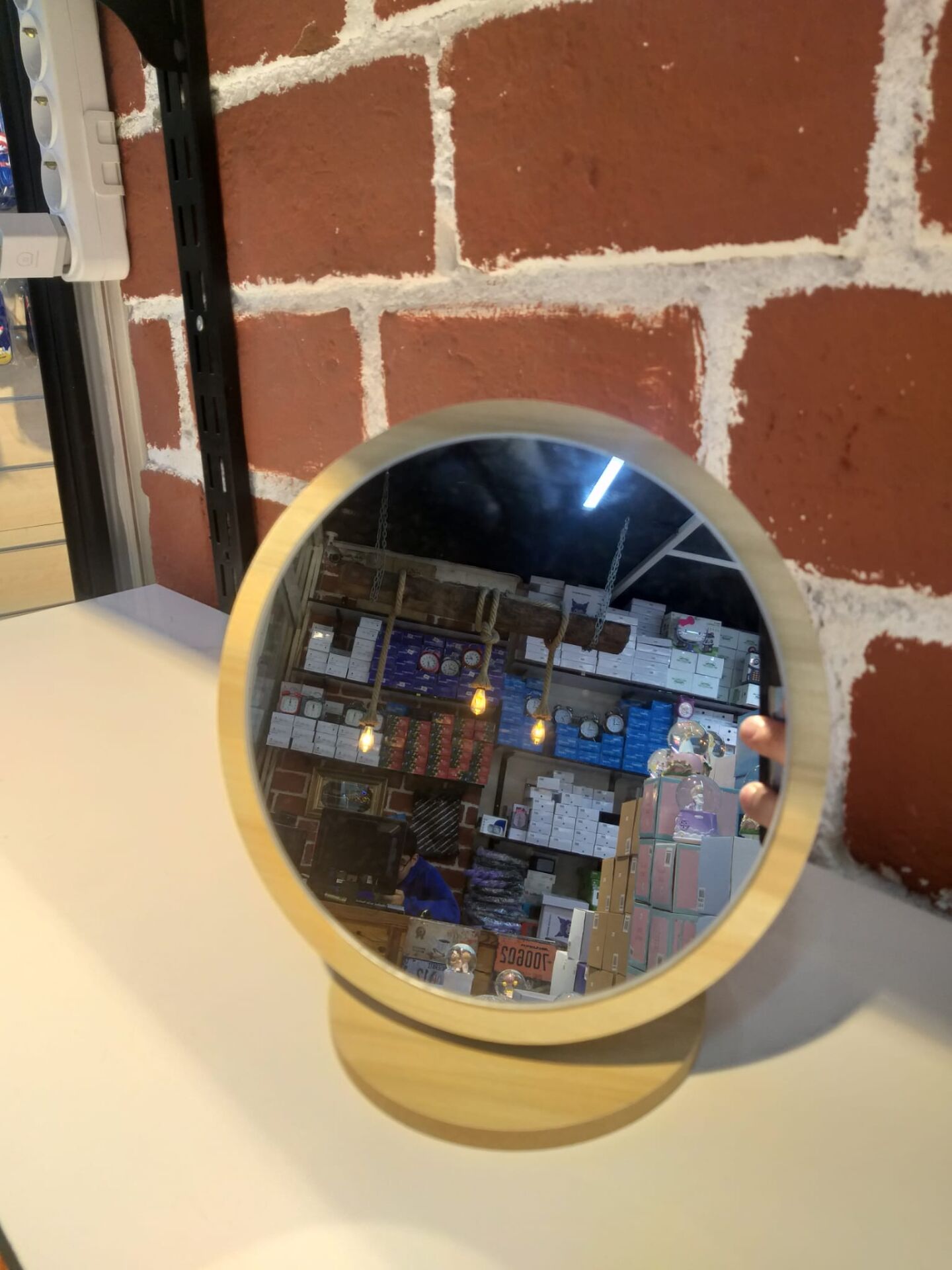 Ayaklı Makyaj Aynası