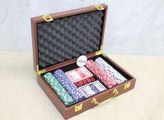 Deri Çantalı 200 Chip Ve 2 Adet İskambil Kağitına Sahip Poker Oyunu Alk4229