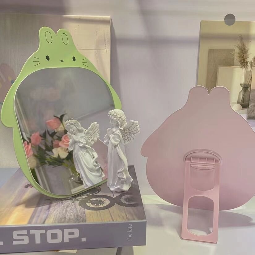 Ayaklı Makyaj Aynası