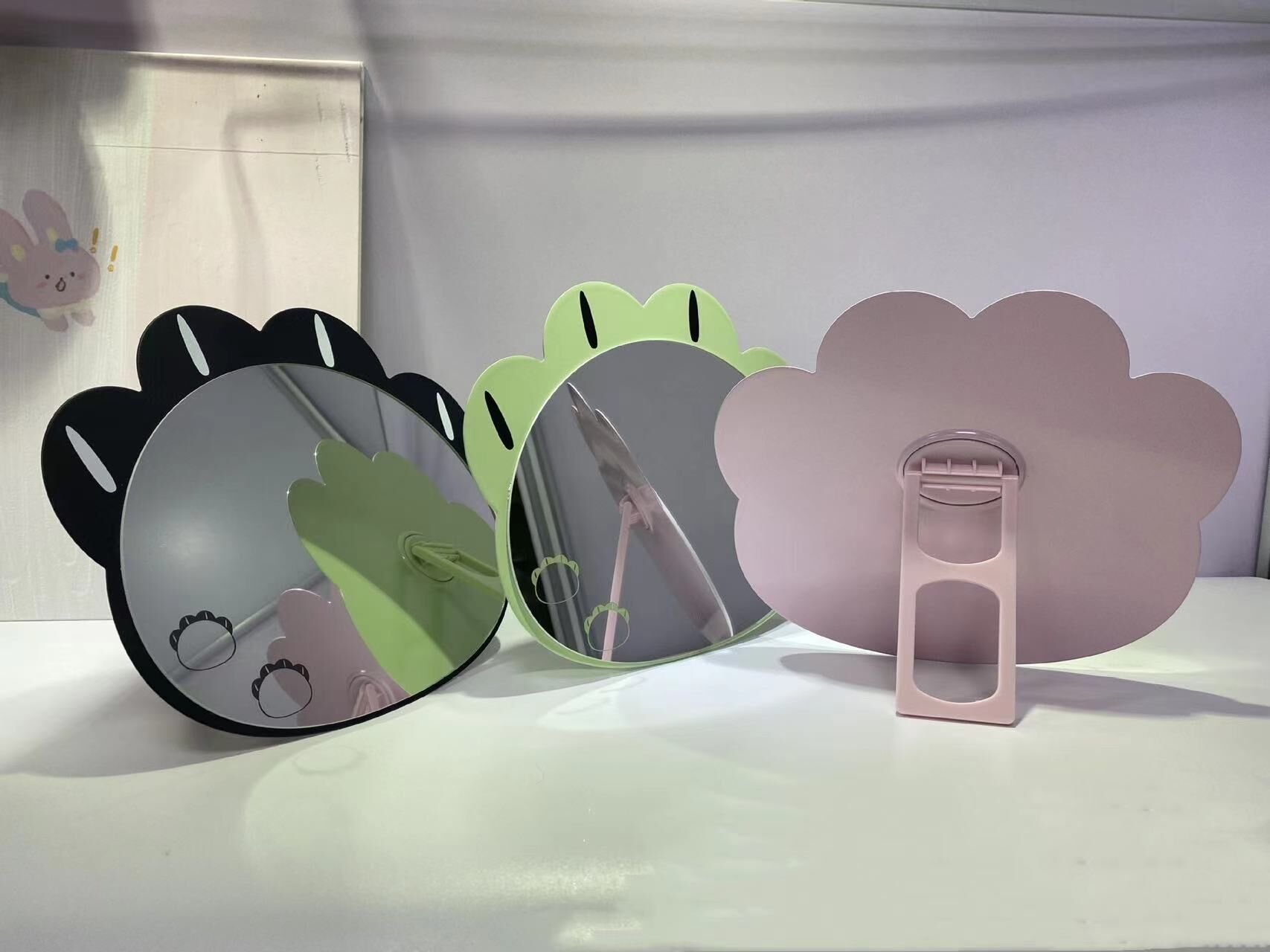 Ayaklı Makyaj Aynası