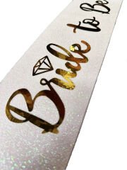 Altın Bride To Be Yazılı Beyaz Kuşak
