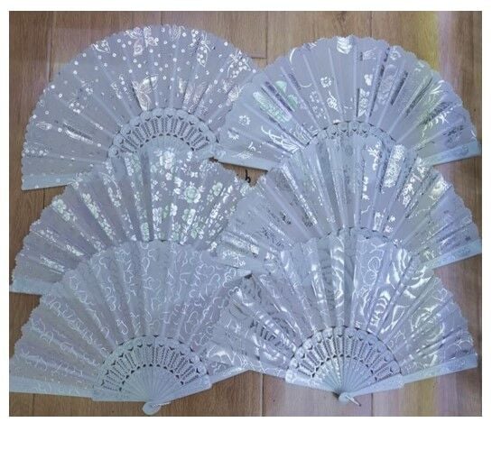 Yelpaze Beyaz Renk 12 Adet