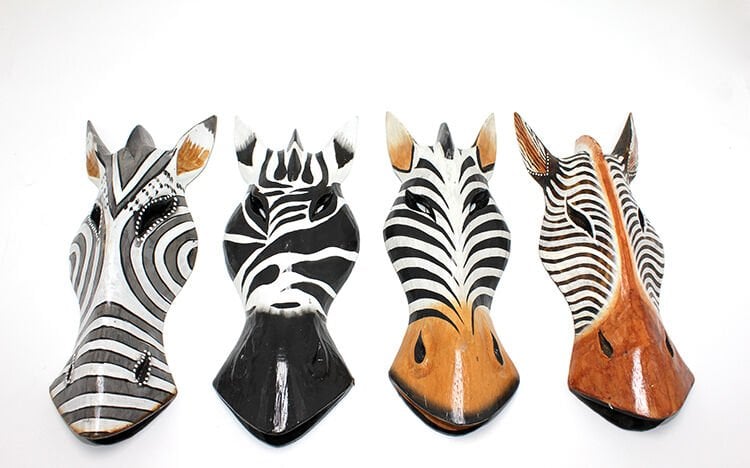 Ahşap Duvara Asmalı 30 cm Zebra Maske