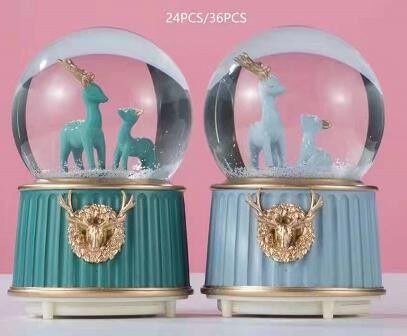 Geyik Temalı Işıklı Müzikli Orta Boy Kar Küresi