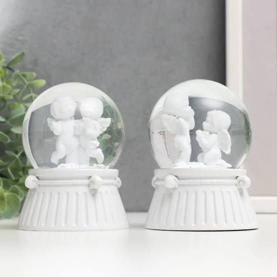 Masum Melekler Işıklı Müzikli Orta Boy Kar Küresi