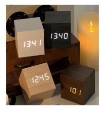 Ahşap Küp Şeklinde Dijital Alarmlı Masa Saat