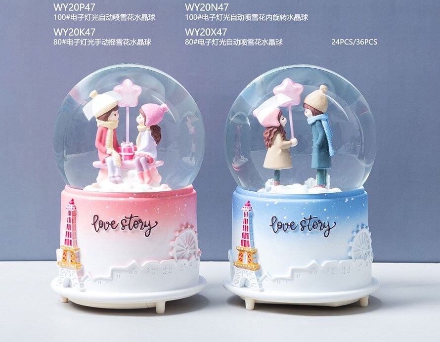 Romantik Aşıklar Işıklı Müzikli Orta Boy Kar Küresi