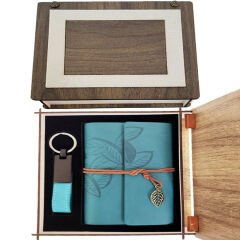 Toptan Özel Ahşap Kutulu Mavi Deri Defter ve Anahtarlık Set