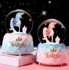 Unicorn Temalı Işıklı Müzikli Orta Boy Kar Küresi