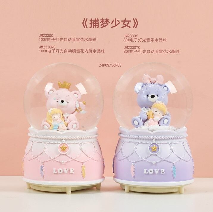 Işıklı Müzikli Orta Boy Kar Küresi