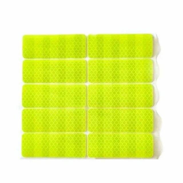 Altıgen Petek Dokulu Reflektör Sticker – Güçlü Yansıtıcı Uyarı Bandı (10 ad 8cmx3cm)