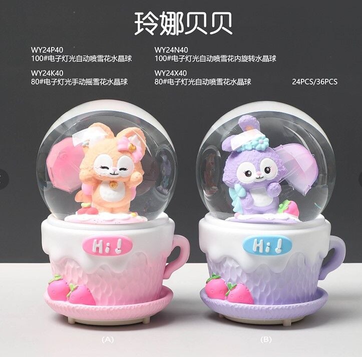 Işıklı Müzikli Püskürtmeli Büyük Boy Kar Küresi Model 33