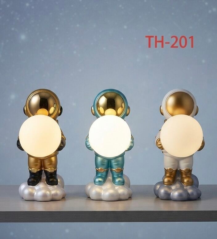 Astronot Gece Lambası