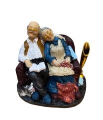 Polyester Yaşlı Çift Kalemlikli Biblo