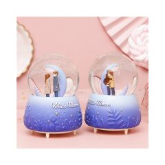 Ay Altında Buluşan Çift Işıklı Müzikli Orta Boy Kar Küresi