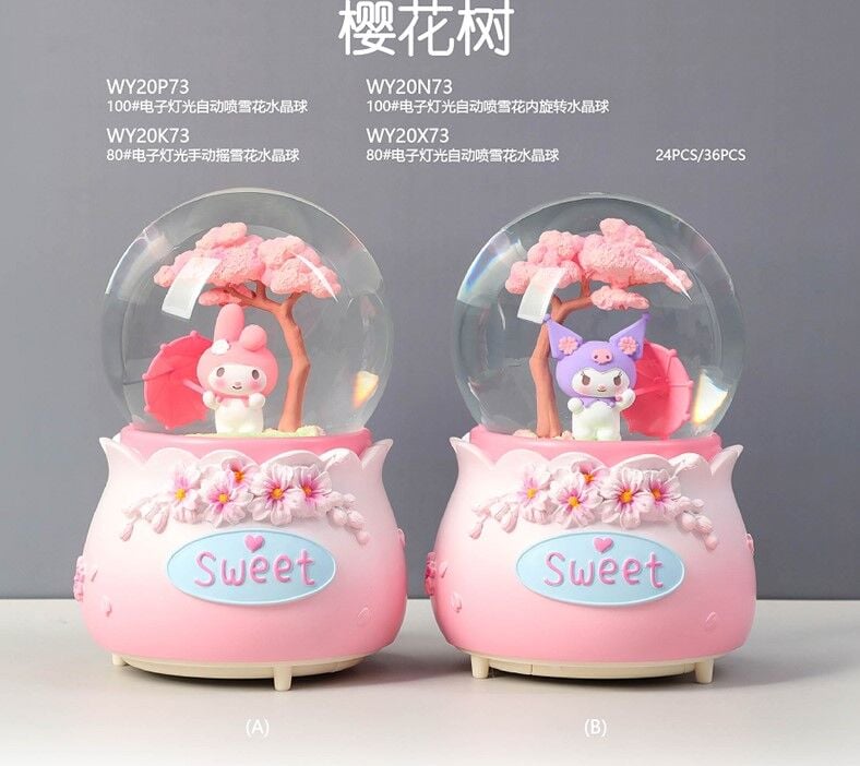 Karakterli Işıklı Müzikli Püskürtmeli Büyük Boy Kar Küresi