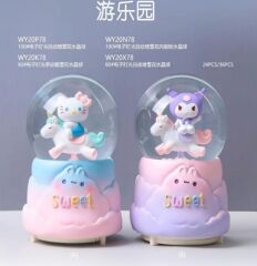 Karakterli Işıklı Müzikli Püskürtmeli Büyük Boy Kar Küresi