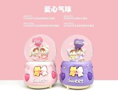 Sevgili Temalı Işıklı Müzikli Püskürtmeli Büyük Boy Kar Küresi