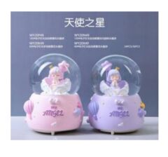 Işıklı Müzikli Püskürtmeli Büyük Boy Kar Küresi