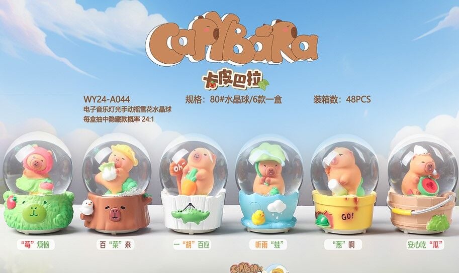 Işıklı Müzikli Orta Boy Kar Küresi