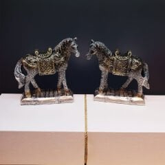 Dekoratif At Biblosu