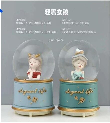 Elegant Life Işıklı Müzikli Püskürtmeli Büyük Boy Kar Küresi